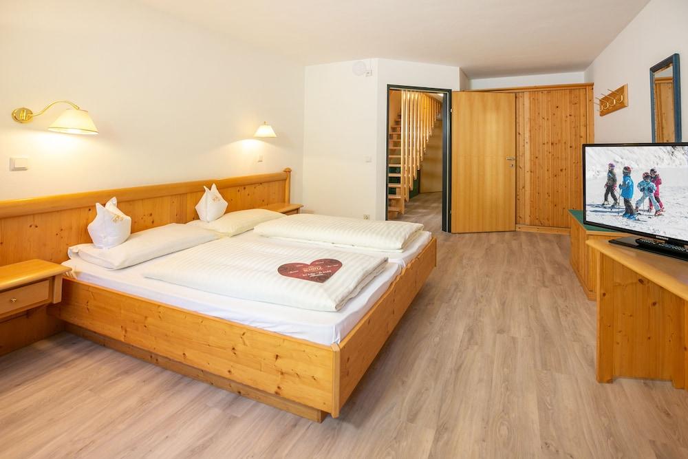 Schuetz Hotel Obertauern Ngoại thất bức ảnh